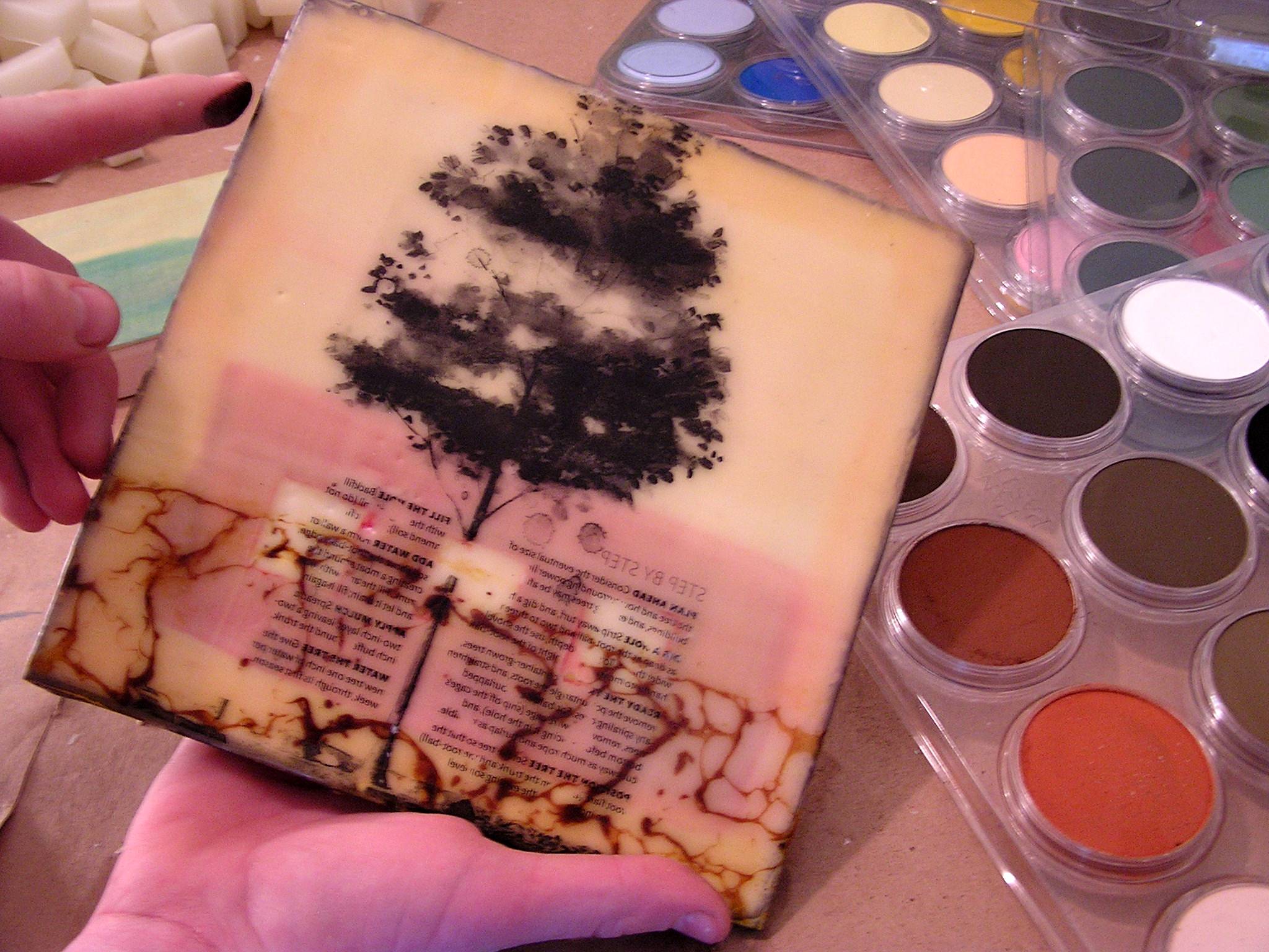TECHNIQUE: Encaustic – Trish Baldwin
